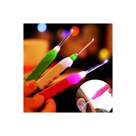 * 2 1PC műanyag (véletlenszerű szín). Safe Ear Pick Wax Remover tisztító Curette fül tisztítás LED zseblámpával