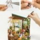 2X (DIY Fa Napos Kert Miniatűr Babaház 3D LED Mini Babaház Készlet Wi Y5F9