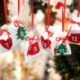 3X (pamut karácsonyi adventi naptár Garland 24db 11x16cm függő Advent Ca D6K8