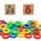 Gyerekek, fából készült Montessori anyagok, amelyek megtanulják számolni a Q7X5 füléhez tartozó számokat