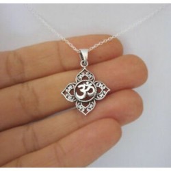 Filigrán OHM OM AUM Buddha Lotus ezüst medál nyaklánc, buddhista, jóga nyaklánc