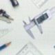 Új elektronikus digitális kijelző Vernier féknyereg 0-150 mm műanyag digitális kijelző féknyereg mérő eszköz belső