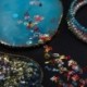 Szín: Üreges csillag - 1 doboz Holografikus csillogó betűforma gyanta kitöltő flitter Paillette barkácsoláshoz