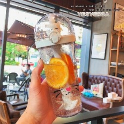 Űrtartalom: 500 ml - 500 ml-es rajzfilm keverő vizes palackok műanyag vízforraló szalma rúd Keverő nagy kapacitású