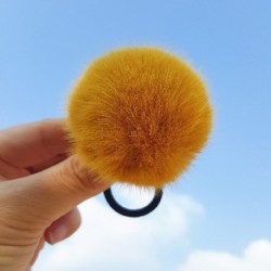 Szín: 32 - 1 db Aranyos pompon hajkötők Rugalmas hajgumi gyerekeknek gumiszalagok Pompone labdák lófaroktartók Hajkötelek