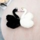 Fehér szín - 1db 28cm-es Kawaii fehér és fekete koronás hattyú plüssjátékok kitömött puha pamut állatbabák