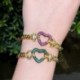 Fém szín: arany zöld - CWWZircons Fényes Cubic Zirconia Pave Cuban Link Chain Love Heart Charm karkötők nőknek Aranyozott