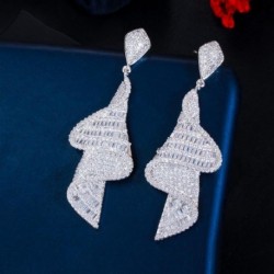 Fém szín: ezüst színű - CWWZircons Luxus Cubic Zirconia Pave Baguette Stones Eljegyzési Party Big Drop Egyedi fülbevaló