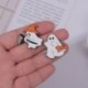 Fém színe: XZ6792 - Ghost Bross Ghost Cat bross Halloween Ghost Grave Ruházat Kiegészítők Hátizsák Bross Jelvény