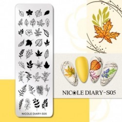Szín: NICOLE DIARY-S05 - NICOLE NAPLÓ Virágzó levél bélyegző lemezek Francia körömforma körmökhöz Virágos köröm