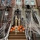 Fekete szín - Pókhálók Halloween-dekorációk hamis pókokkal, fehér sztreccs hamis pókháló Halloween-hez kültéri és
