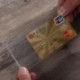 Szín: tiszta - 10db vízálló átlátszó kártyatartó műanyag kártya azonosító tartó tok a hitelkártyák védelmére.