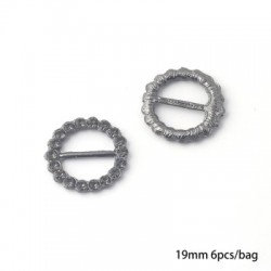 Sz__n_-Fegyver-19mm---6db_t__tel-V__ltozatos-strasszos-Csatok-megh__v__-Esk__v__i-Szalagcs__szka_-Bark__cs-Hajkieg__sz__t__k